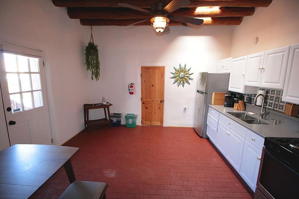 Comfort On Closson - Near Plaza - Fire Pit - Patio Santa Fe Bagian luar foto